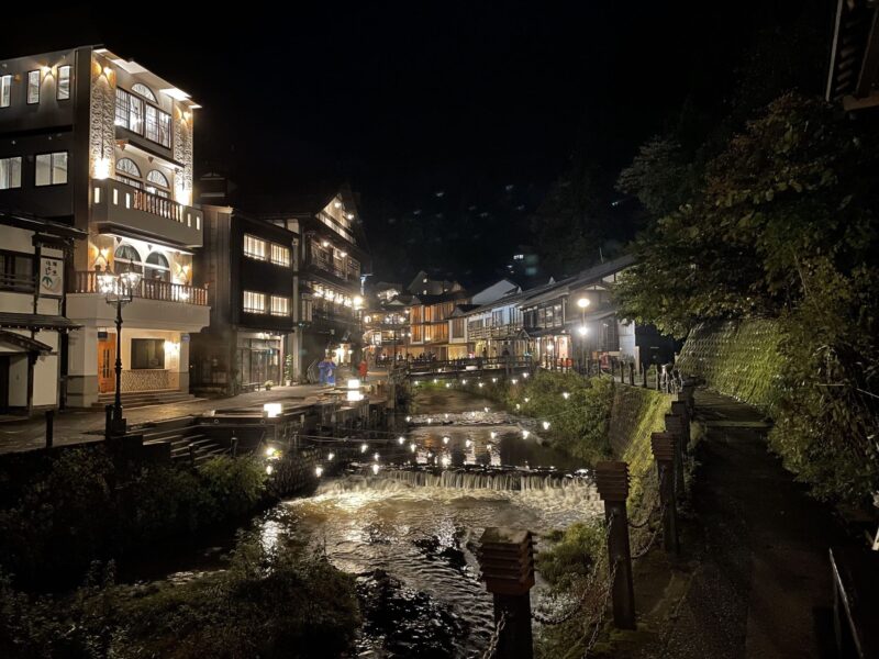 銀山温泉夜景