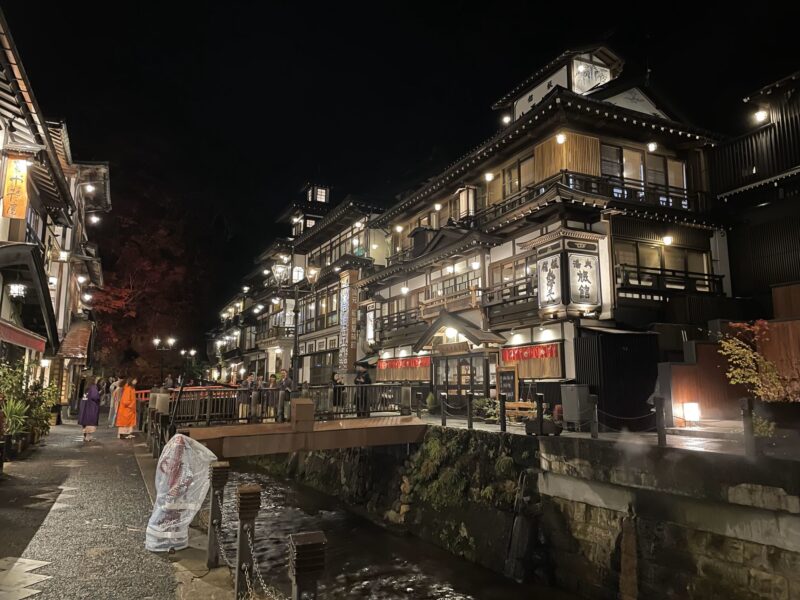 銀山温泉夜景