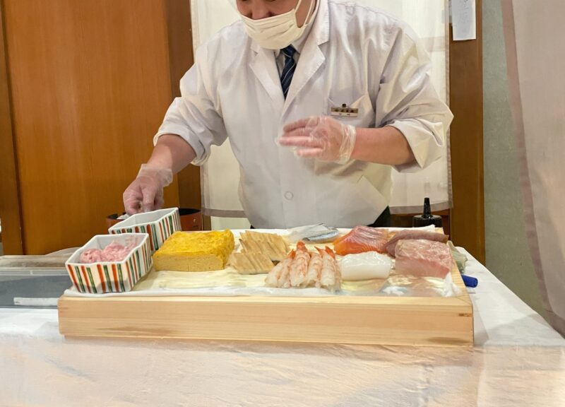 奈良屋夕食　お寿司