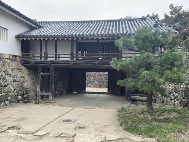 彦根城　太鼓門及び続櫓