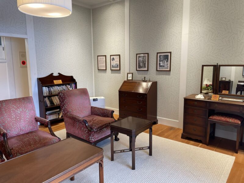 英国大使館別荘内部