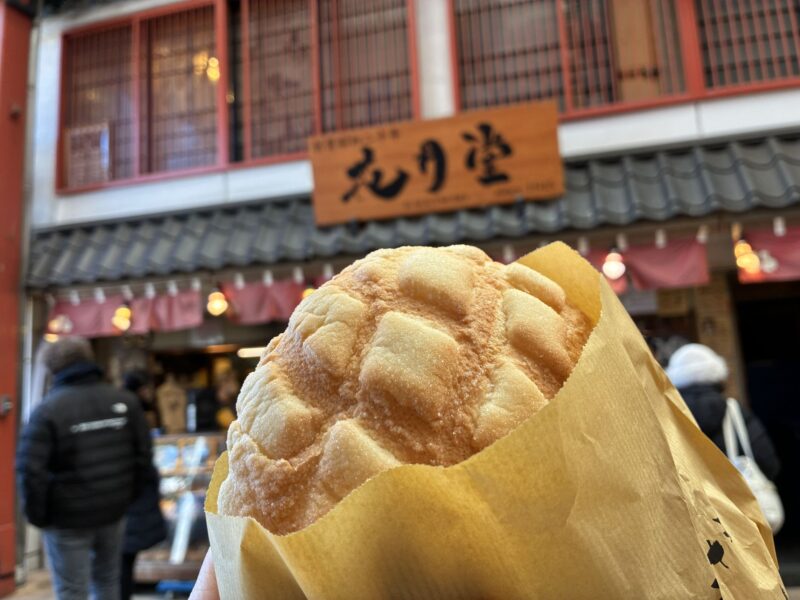 花月堂ジャンボメロンパン