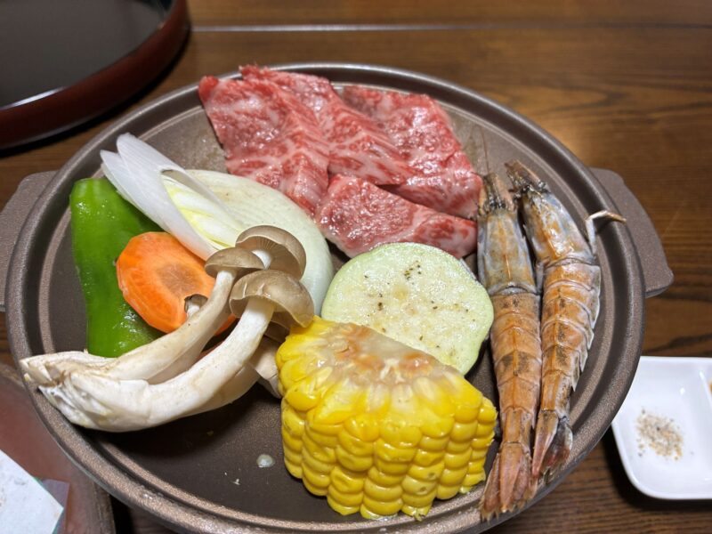 三朝温泉清流荘
夕食　鳥取牛陶板焼き　