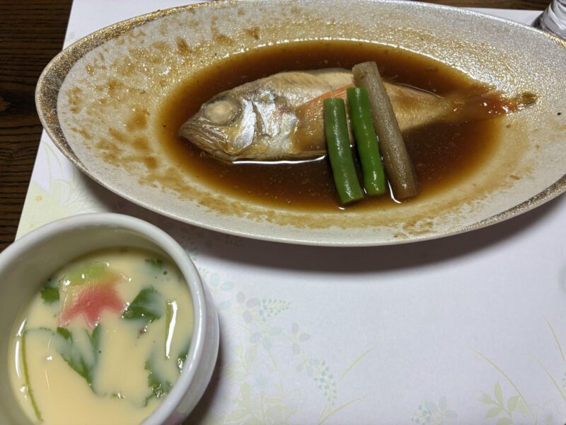 三朝温泉清流荘
夕食　のどくろと茶碗蒸し